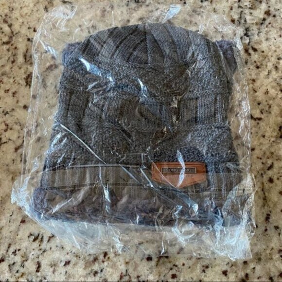 2pc/ Set Gray Knit Hat and Scarf - Picture 3 of 4